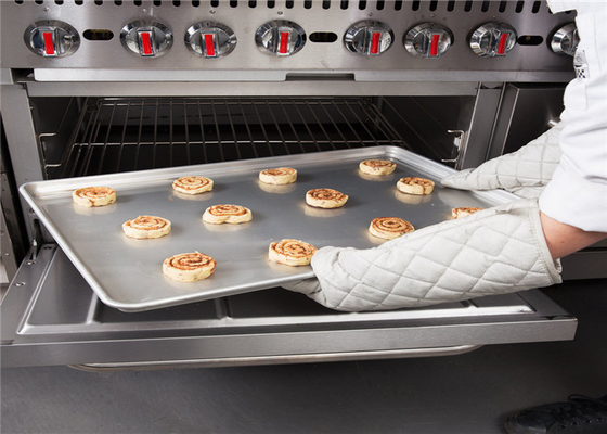 RK Bakeware China Foodservice NSF Full Size Aluminium Nonstick Baking Tray / Aluminium Sheet Pan Wire In Rim, 13 x 18