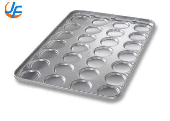 RK Bakeware China Foodservice 42495 Chicago Metallic Aluminized Steel 24 Mold 1,95 oz. Hamburger Bun Tray/Muffin Top Pan