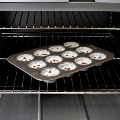 RK Bakeware China-12 Kompact Fluted 1.5mm Muffin Baking Pan Glazed Aluminized Steel